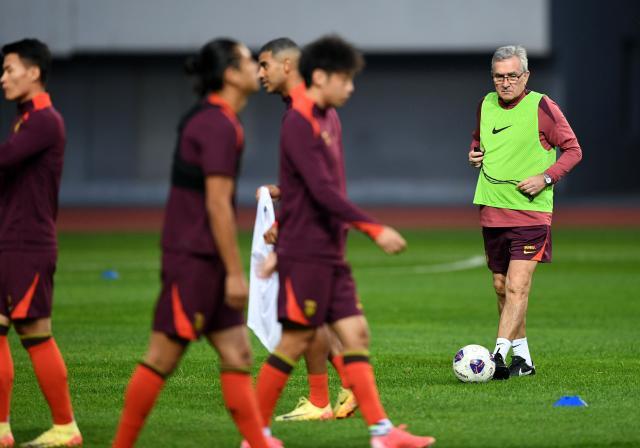 欧亿体育下载-国足队会严防黑色N分钟再现 伊家军何时零封一把